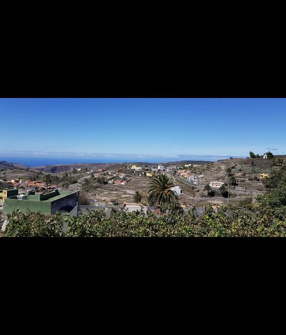 Casa rodeada de naturaleza en La Gomera El Cercado