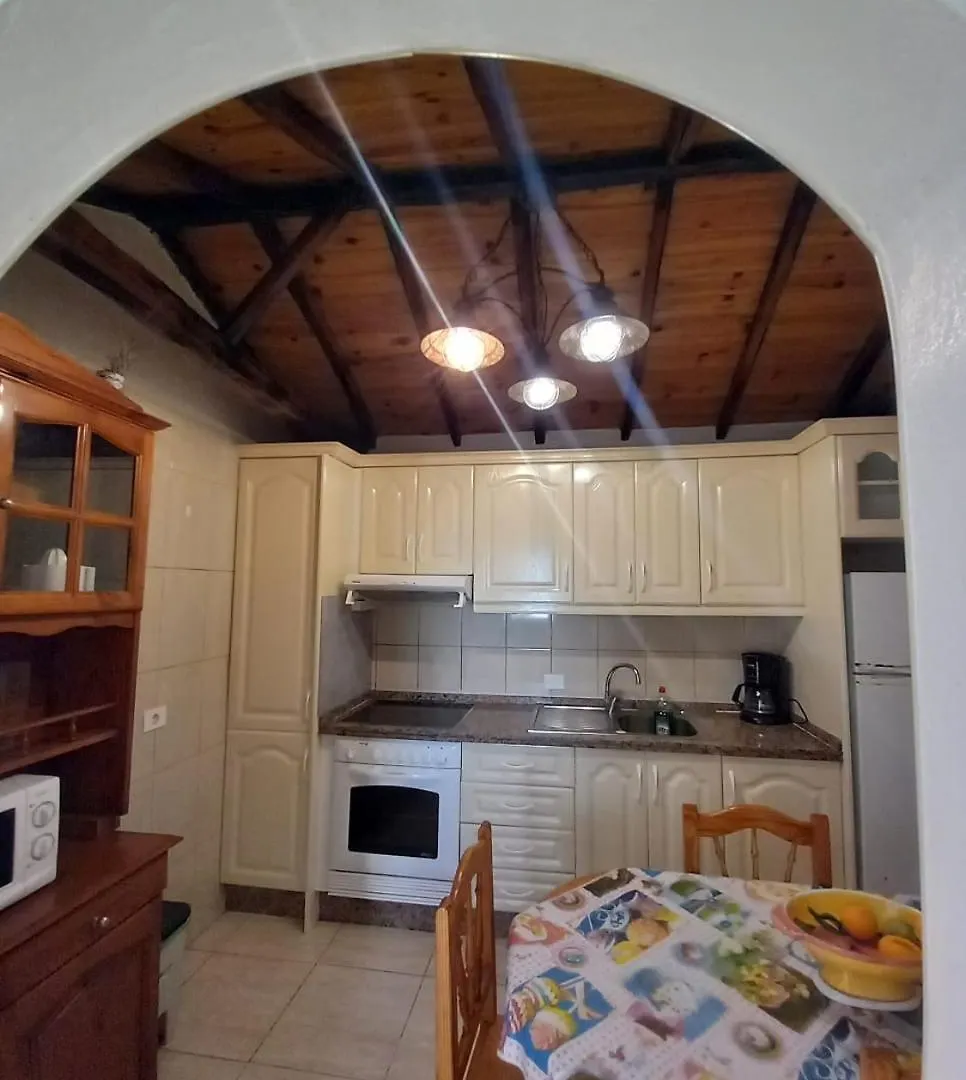 Casa rodeada de naturaleza en La Gomera El Cercado